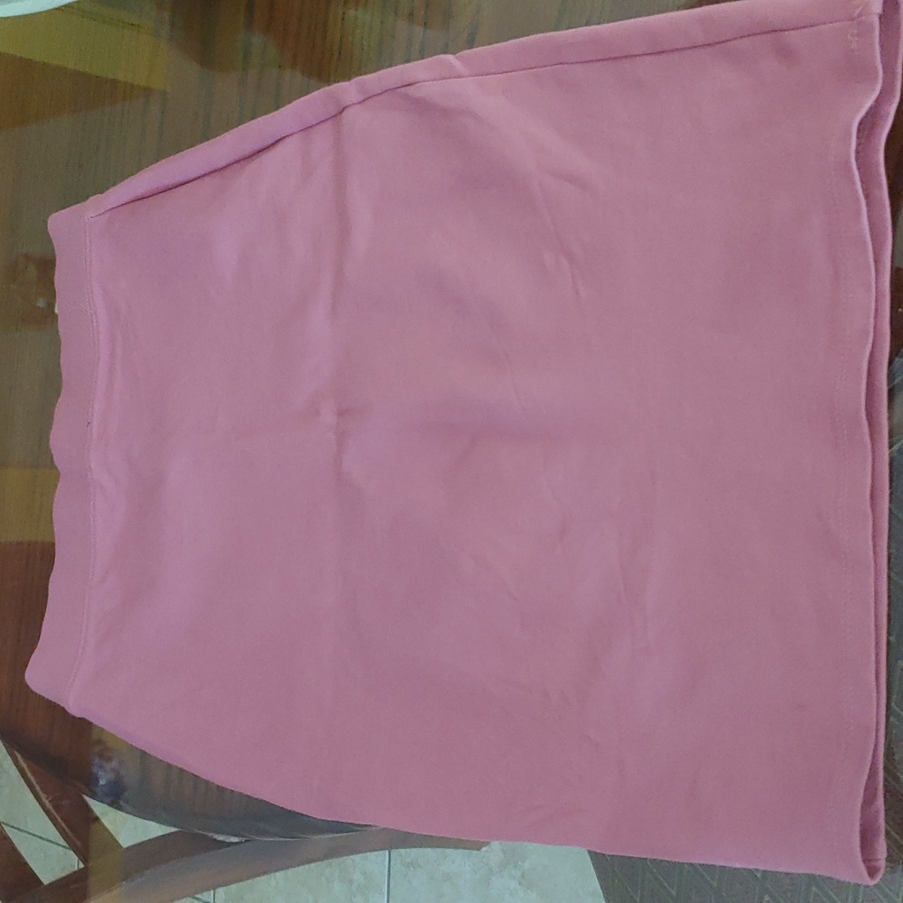 Iris pencil skirt. Maybe. Size small.